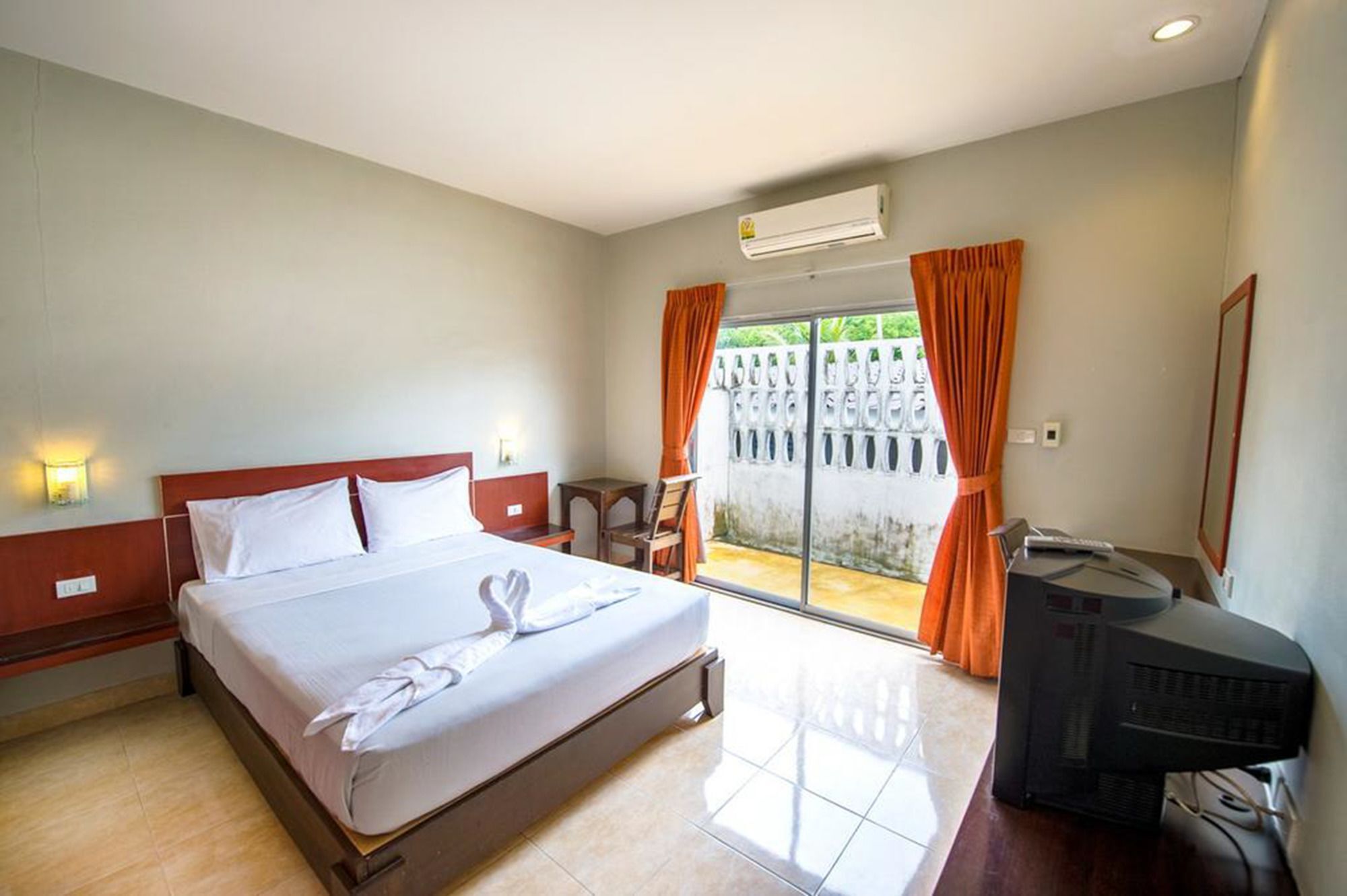 Paradise Resort Ban Nong Pla Lai Exterior foto